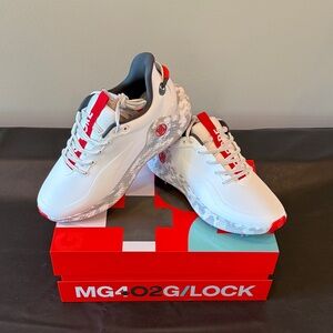 Gfore MG4O2 G/Lock Golf shoes. Brand New. Never been worn. Size 9.